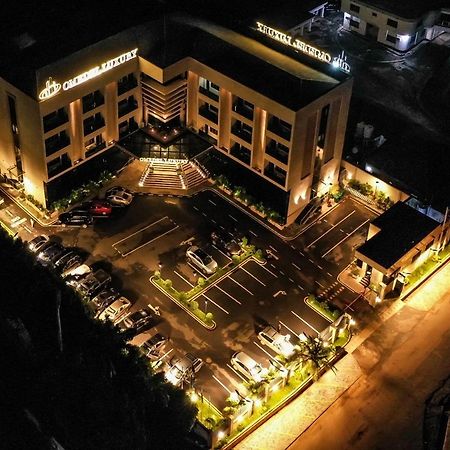 Hotel Omedel Luxury Enugu Esterno foto