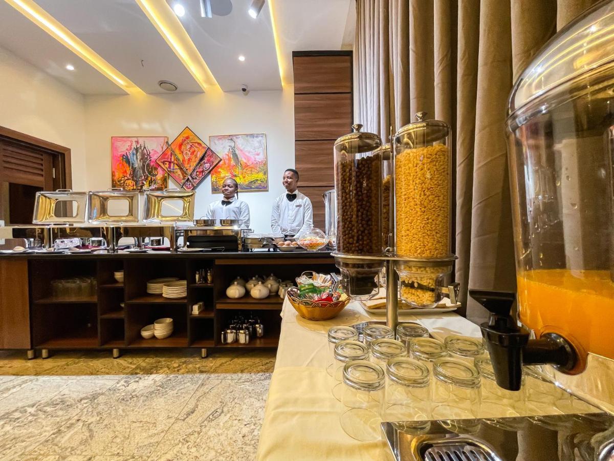 Hotel Omedel Luxury Enugu Esterno foto