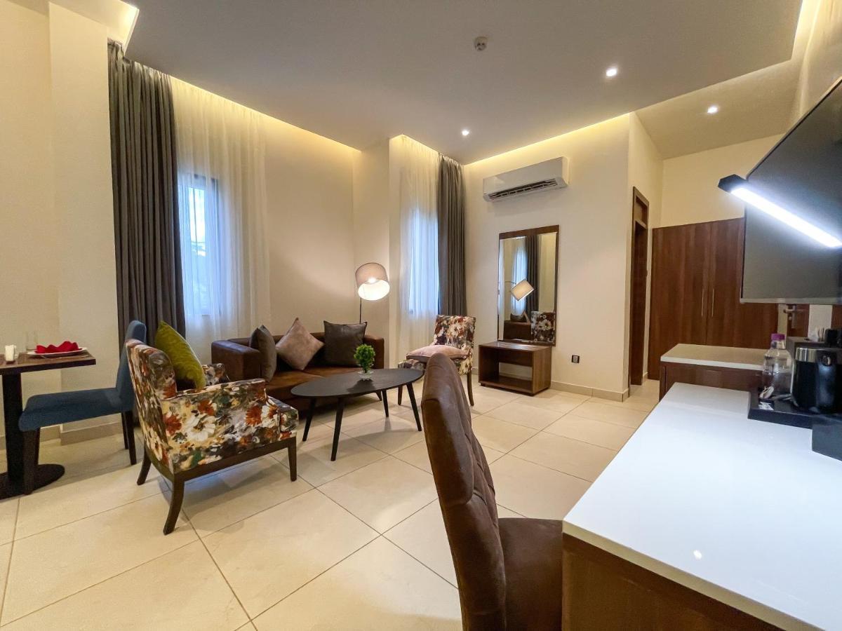 Hotel Omedel Luxury Enugu Esterno foto