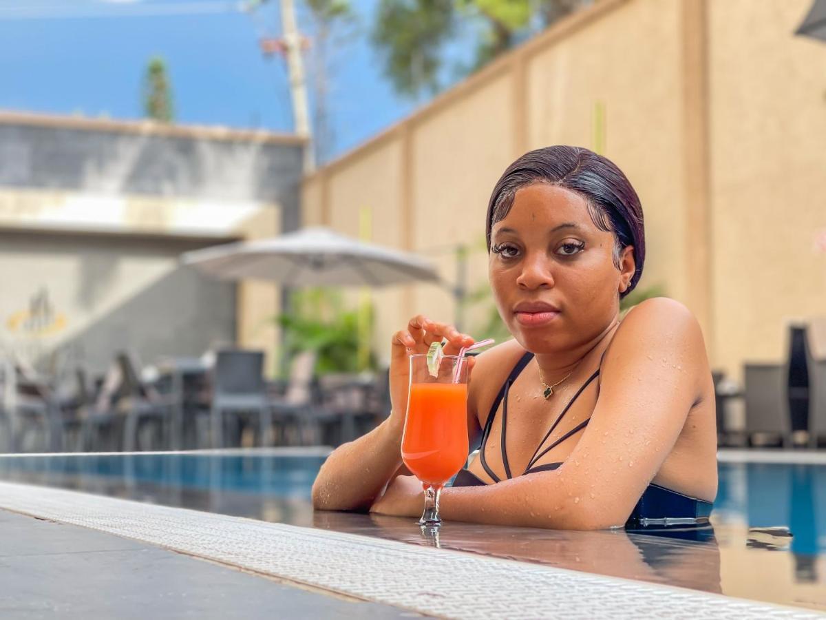 Hotel Omedel Luxury Enugu Esterno foto