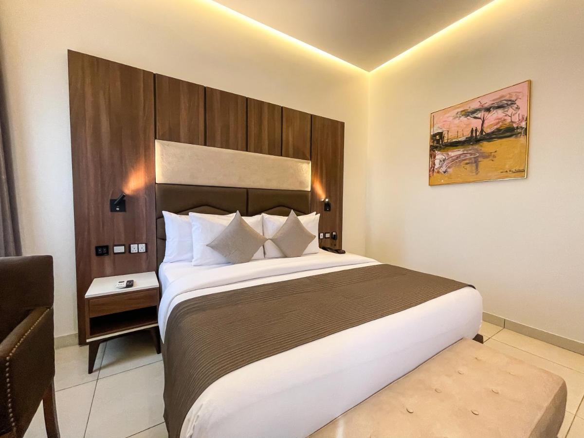 Hotel Omedel Luxury Enugu Esterno foto