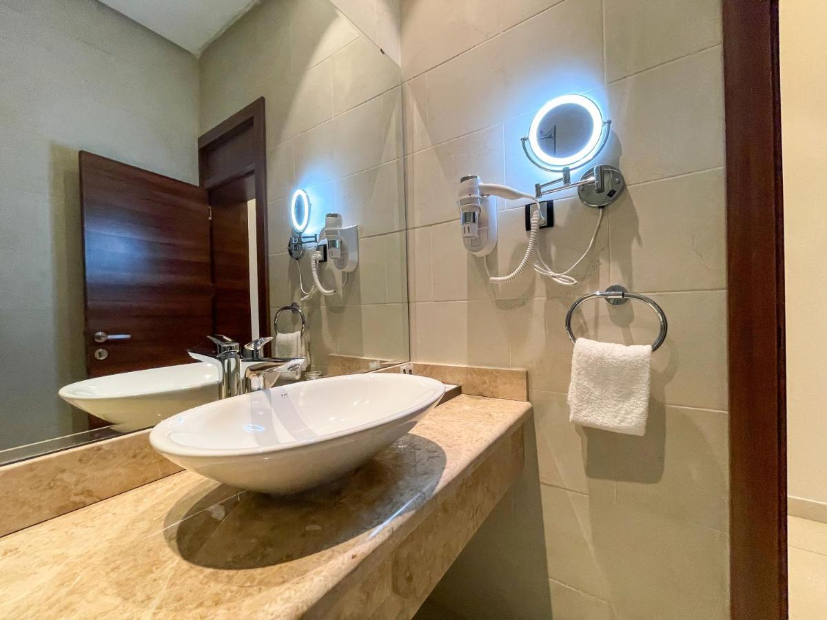 Hotel Omedel Luxury Enugu Esterno foto