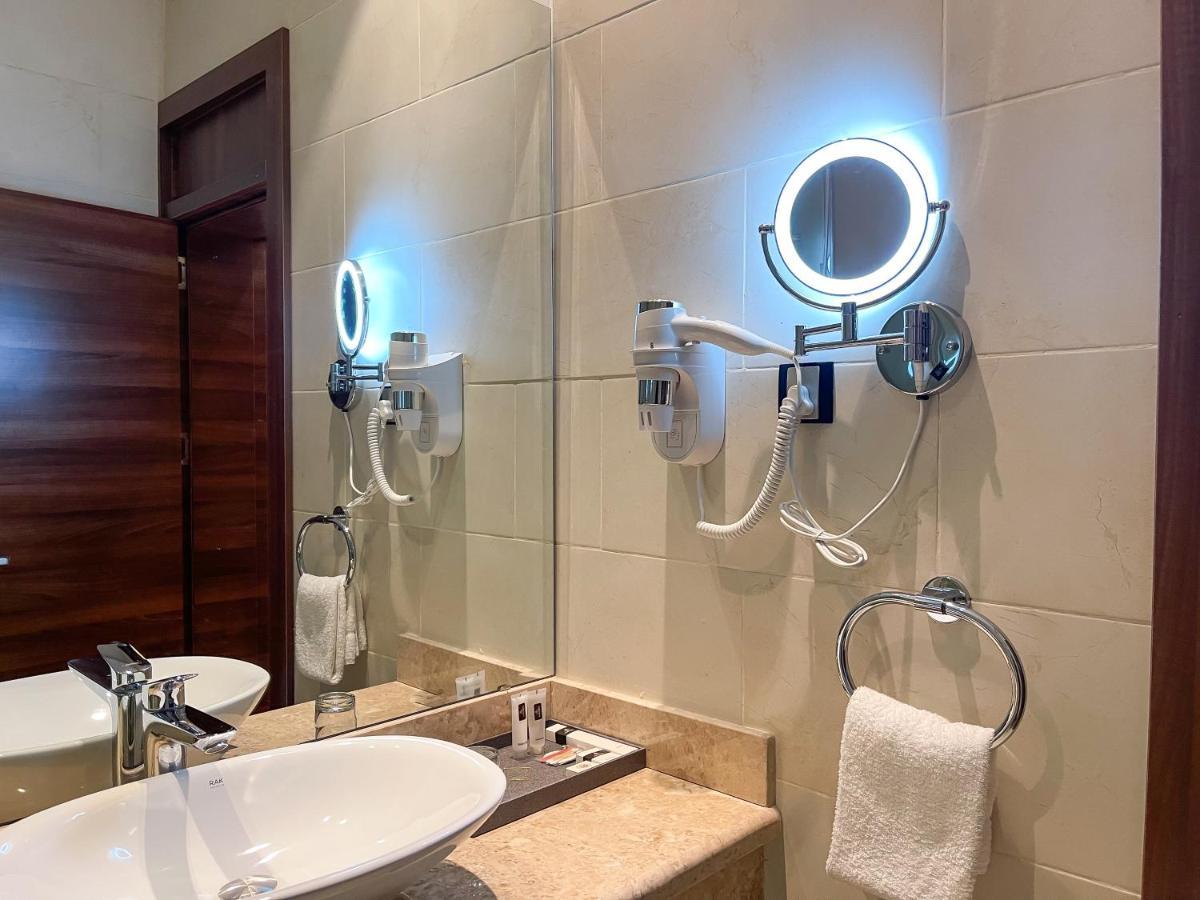 Hotel Omedel Luxury Enugu Esterno foto